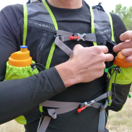 Camp_Trail_Vest_Light_1