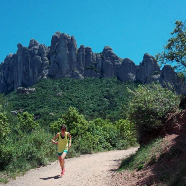 Laura Orgué entrenando por Montserrat