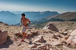 15.08.2013 pikes peak marathon_kilian_f_salomon