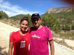 Vicente Medina Mesas junto a Xari Adrian en el Trail Camp Benissa