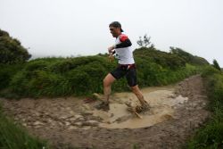 La Kostra Trail transcurre por asfalto, hierba o tierra. Foto: Organización