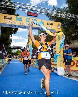 05.10.14 Alicia-Chaveli-campeona-GTP110k-2014