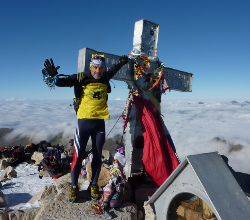 23.09.15 Miguel_Caselles_en_la_cima_del_Aneto