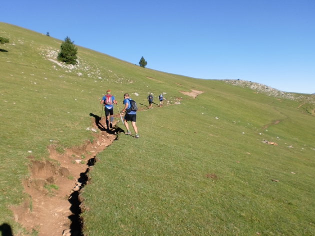 Grupo de corredores durante Cavalls del Vent Foto (c) Pol Puig Collderram