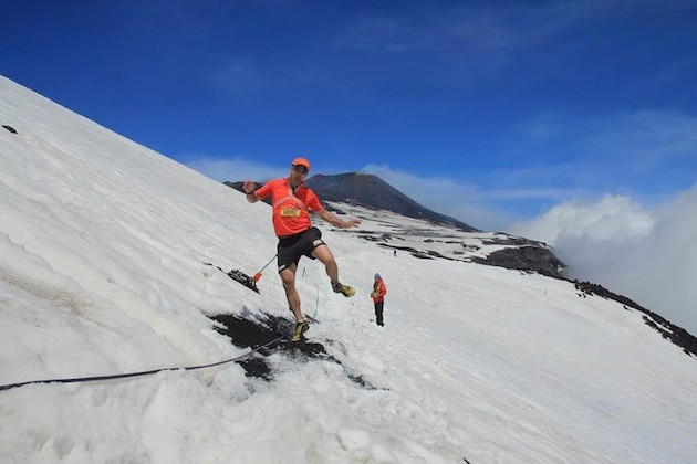 Descenso nevado por el Etna. Foto: Daniele Pennisi