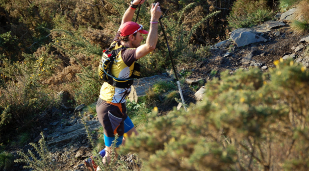 La Carrera de Montaña Montes de Viveiro recorre una distancia de 42 km y tiene 2.625 metros de desnivel positivo, con tramos muy exigentes de subida. Imagen: Ocisport