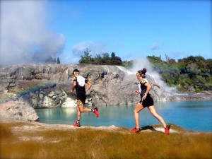 Núria Picas y Pau Bartoló entrenando para Tarawera en Nueva Zelanda. Foto: Núria Picas (Fb)