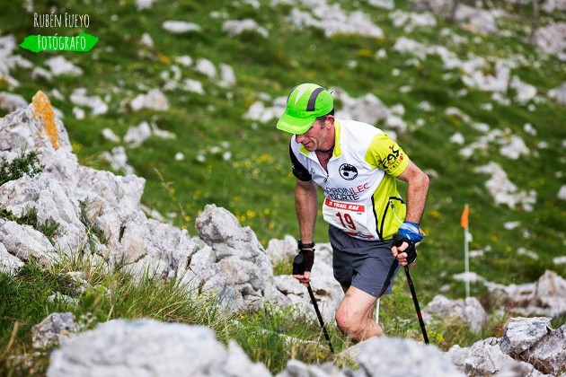 Un participante en la pasada edición del Trail RAE. Foto: Ruben Fueyo.