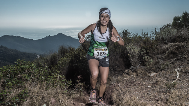 Gemma Arenas ha batido el récord de la prueba, que estaba en poder de Nuria Domínguez, con un fantástico registro de 4:38:21. Imagen: Andrés Nuñez