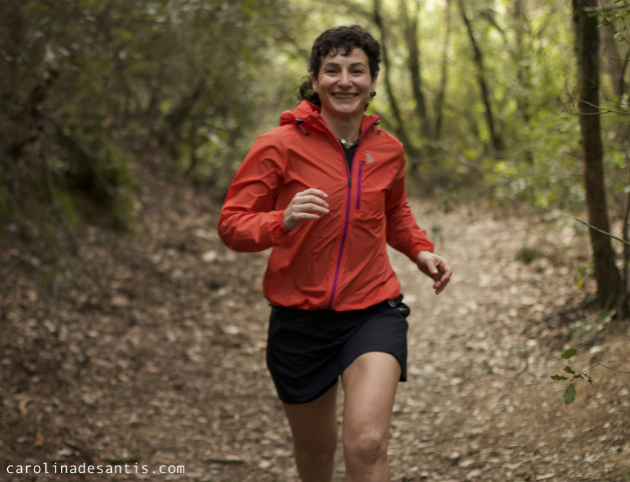 Cortaviento Ternua LightThunder woman, un perfecto equilibrio peso-compresibilidad-rendimiento! Imagen: Carolina de Santis