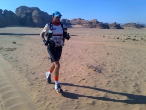 Chema Martínez, durante una de las pruebas del Grand Slam 4Deserts. Foto: Chema Martínez (FB)