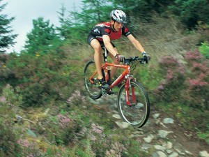 El entrenamiento cruzado en bicicleta, un método ideal para mantener la forma en periodos de recuperación (foto: bestofwales.co.uk)