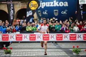 Kilian Jornet entrando a meta. Foto: Fotorunners