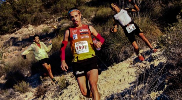 ¿Aún quieres puntuar pare el UTMB 206? Entonces no pierdas  la UCAM FalcoTrail Sky Marathon. Imagen: Javier Martínez