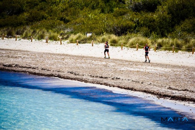 1000 corredores no se van a perder el Compressport Trail Menorca Camí de Cavalls Foto (c) Marta Bacardit 