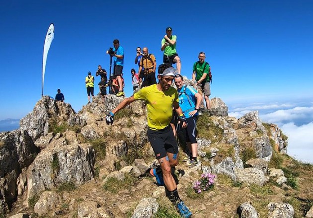 Aritz Egea logra el récord de subida y bajada al Txindoki en bici y corriendo 