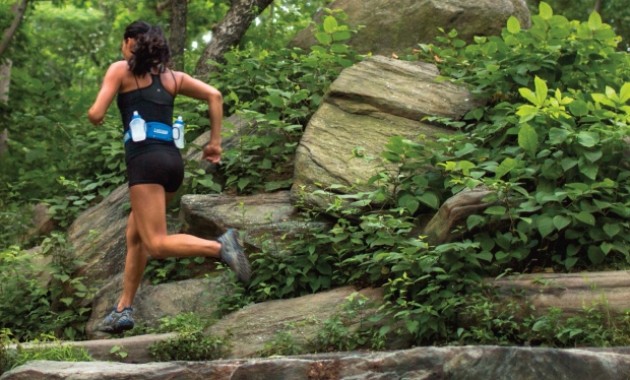 Consejos nutricionales para el corredor de montaña. Foto: camelbak.com