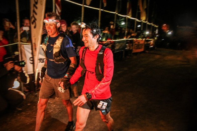 Kilian Jornet y Jason Schlarb llegando a meta en la Hardrock 100 Foto (c) Philipp Reiter / Salomon