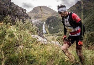 Luis Alberto Hernando y Gemma Arenas muerden medalla en Escocia