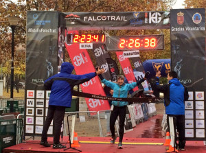 Maite Maiora llegando a meta como vencedora de la UCAM Falcotrail HG Foto (c) SportHG