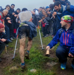 Pere Aurell en plena subida al Aizkorri Foto (c) Pol Puig Collderram