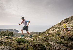 David Adan y Rosa Navarro se imponen en un vibrante Trail Cap de Creus en el estreno de las BUFF® MISSIONx3